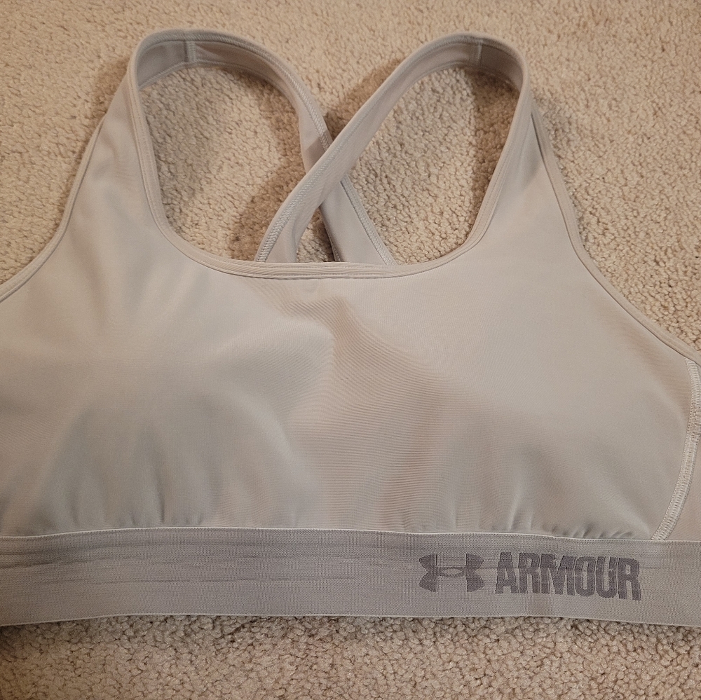 Cap D underArmour underArmour sports bra